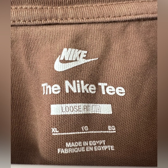 Nike Brown Short Sleeve Men's Tee - Picture 3 of 3